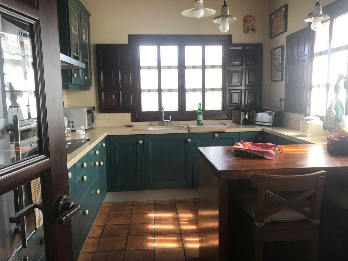 La Milonga Villa Pilona Bagian luar foto