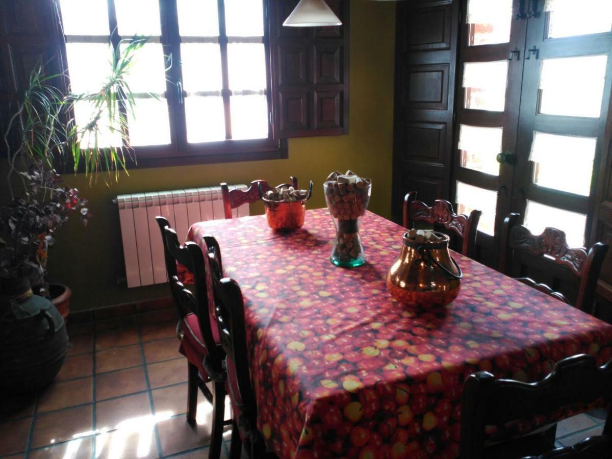 La Milonga Villa Pilona Bagian luar foto